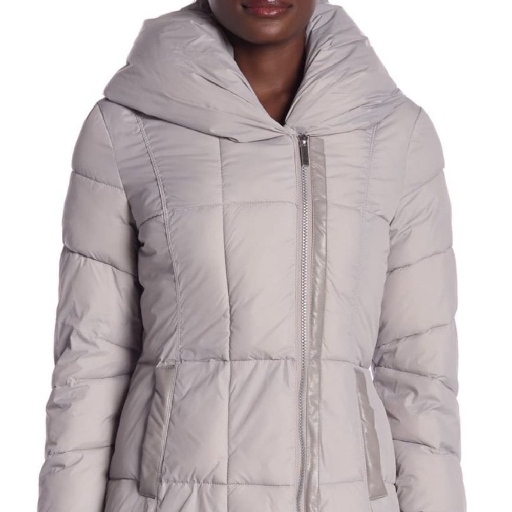 Neutral Light Gray Puffer Coat | Tailored | French Connection